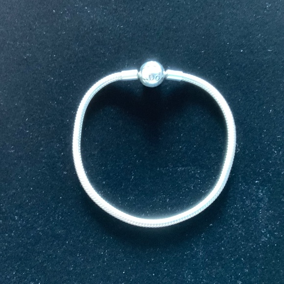 Genuine Sterling Silver Pandora Moments Snake Chain Bracelet 7 1/2 Inches- EUC! - Picture 7 of 7